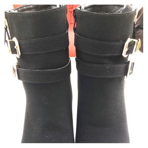 Cute buckle boots